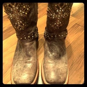 Women’s cowboy boots